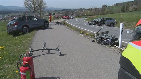 Mettmenstetten ZH Unfall Fordert Zwei Schwerverletzte YouTube