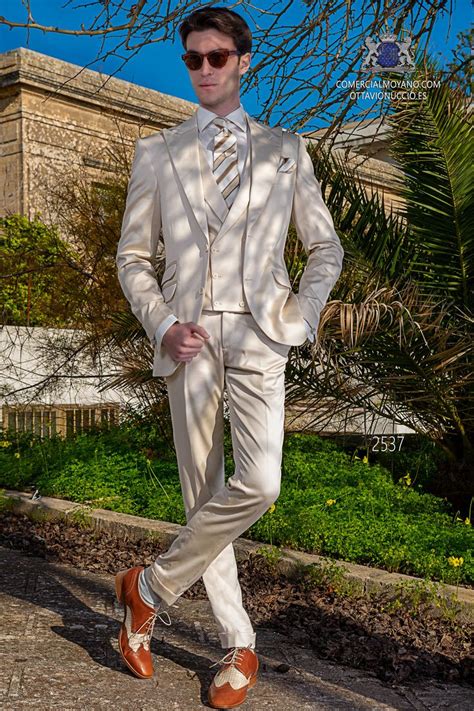 Traje A Medida Beige De Algod N Mario Moreno Moyano Suits Stylish