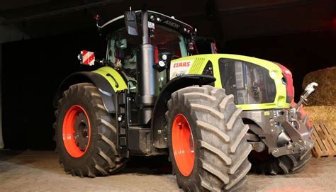 Claas Encore Plus De Puissance Pour La Gamme Axion 900 Entraid