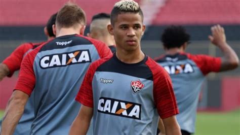 São Paulo anuncia contratação de atacante ex Vitória saiba quem