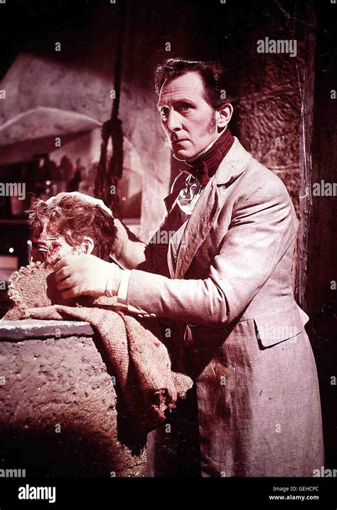 Christopher Lee, Peter Cushing Frankenstein (Peter Cushing,r) mit seiner Kreatur (Christopher ...