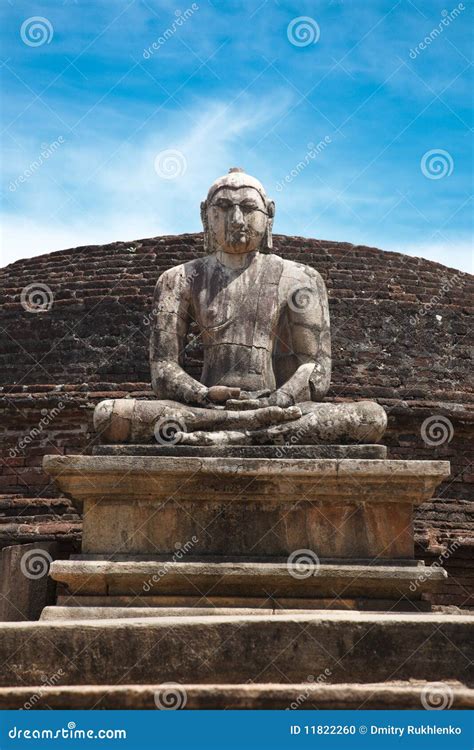 The Ancient Sitting Buddha Statue At Vatadage Temple In Polonnaruwa