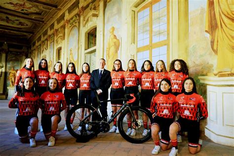 La Sc Cesano Maderno Presenta Le Sue Atlete Bicitv