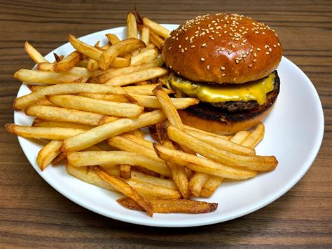 Big Belly Burgers & Brew, Sunriver, OR. : r/Wings