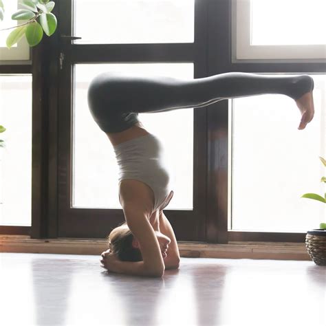 Master Inversions—over Come Your Fear And Learn To Defy Gravity With