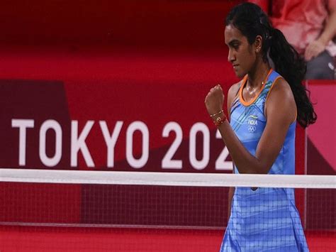 Badminton Star Pv Sindhu To Start Training Academy In Visakhapatnam