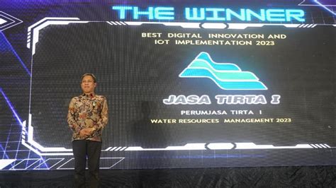 Foto Jasa Tirta I Sabet Dua Penghargaan Idia Awards