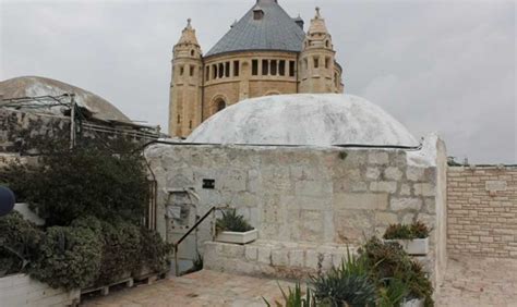 Tomb of King David - Mount Zion - iTravelJerusalem