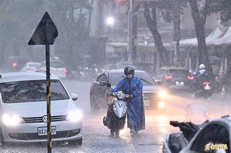 北部雨彈狂炸！台鐵「桃園鶯歌」一度中斷 已恢復單線雙向行車 自由電子報 Line Today