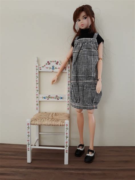 Blythe Furniture Blythe Chair Doll Furniture Barbie Momoko Etsy