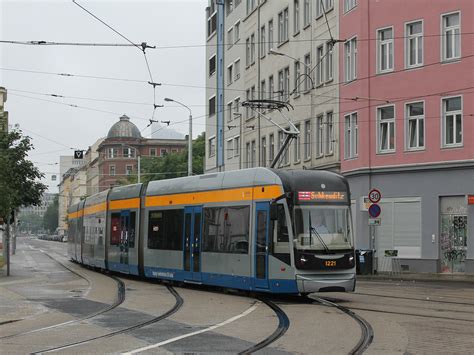 Leipzig, Bombardier NGT12-LEI # 1221 — Photo — Urban Electric Transit