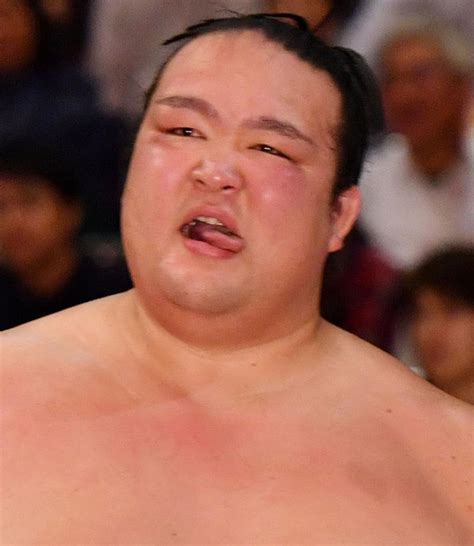 稀勢の里、風邪で稽古休む あす連合稽古は体調次第 大相撲 日刊スポーツ