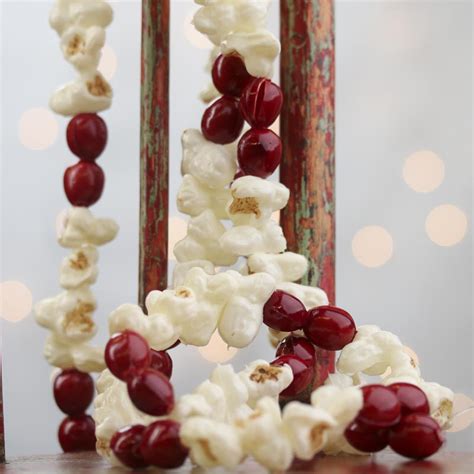 Artificial Popcorn And Cranberry Garland Christmas Garlands