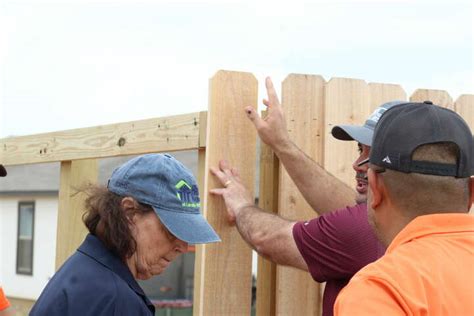 Laredo Habitat for Humanity, Home Depot unite to build 5 homes