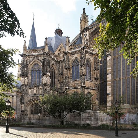 5-five-5: Aachen Cathedral (Aachen - Germany)