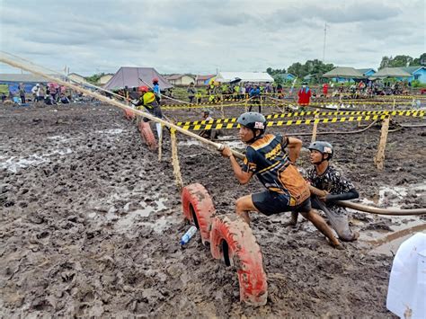 Pt Kiu Gelar Lomba Ketangkasan Pemadam Di Lahan Sawit Sabanua