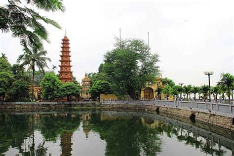 Top 5 Must See Pagodas in Hanoi - TNK Travel