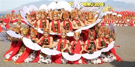 Festival Gandrung Sewu Banyuwangi Kembali Hadir Seribu Penari Bakal