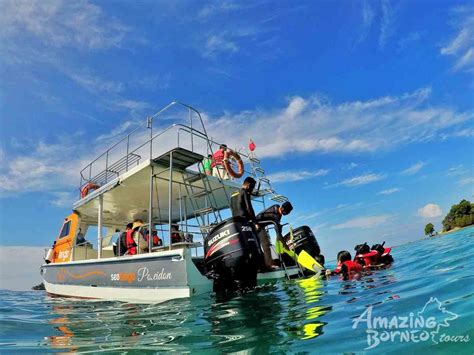 Fun Boat Snorkeling + Island Visit - Amazing Borneo Tours