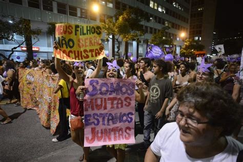 Dia Internacional Da Mulher Tem Marchas Por Todo O Pa S Folha Vale Do