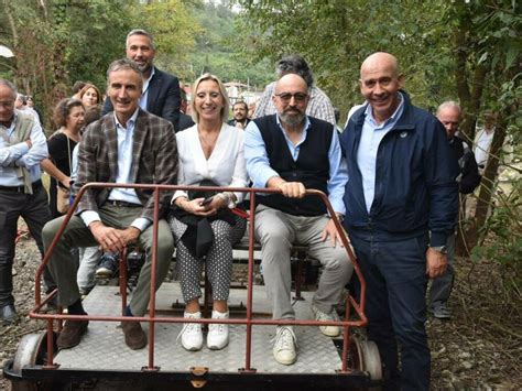 Viaggio In Ferrociclo Sulla Ferrovia Dismessa Della Valmorea La