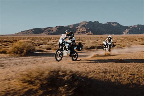 Canada HUSQVARNA MOTORCYCLES LIFTS THE COVERS OFF AN EXCITING NEW