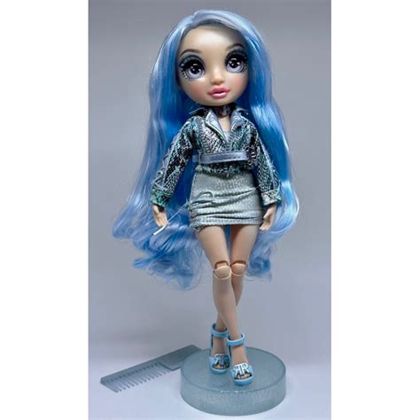 Boneca Rainbow High Azul - Boneca Rainbow High Gabriella Versão Pack! | Shopee Brasil