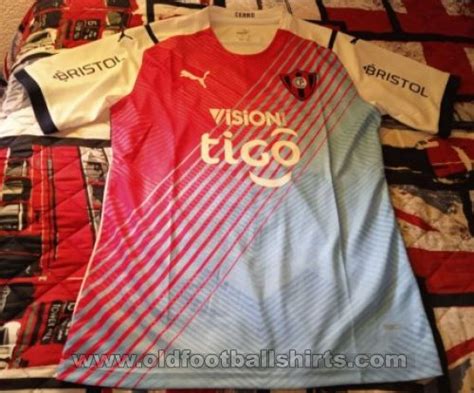 Cerro Porteño Away football shirt 2022 - 2023. Sponsored by Tigo