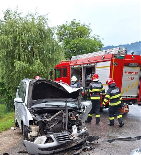 Accident Cu Trei R Ni I La Grin Ie Un Pompier Hunedorean A Acordat