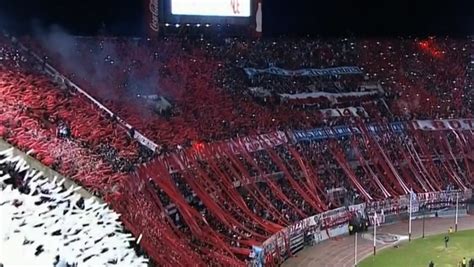 Torcida Empurra River Contra O Boca Adapta O De M Sica Da Copa