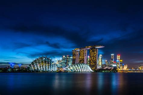 skyline views  places  capture singapores iconic cityscape