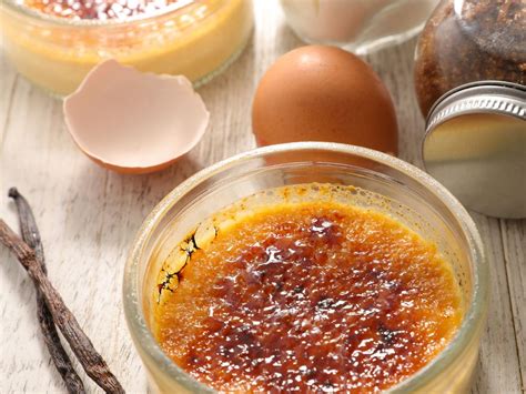 Crème brûlée simple Recette de Crème brûlée simple Marmiton