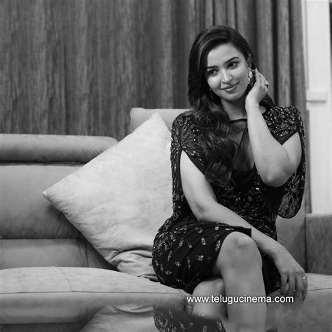 pujitas weekend mood telugu cinema