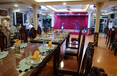 Why Should You Try Dinner On Saigon River Cruise Scooter Saigon Tours