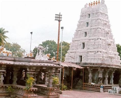 Srisailam temple; Legends, Architecture & Timings