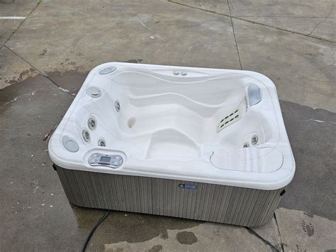 SOLD 2013 Hot Spring Jetsetter SOLD Monterey Hot Tubs