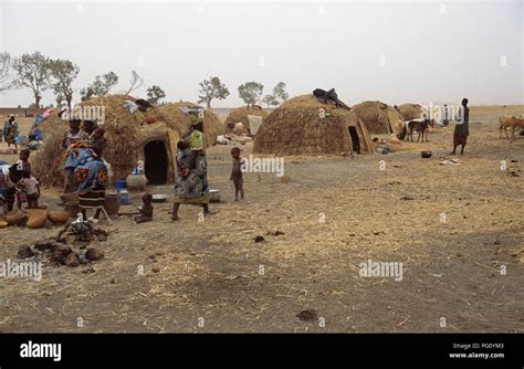 Fulani People Hi Res Stock Photography And Images Alamy