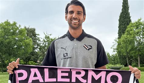 Palermo Ceccaroni Rosanero Contratto Fino Al Ufficiale