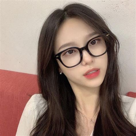 Zeeeu On Instagram Korean Glasses Ulzzang Girl Uzzlang Makeup