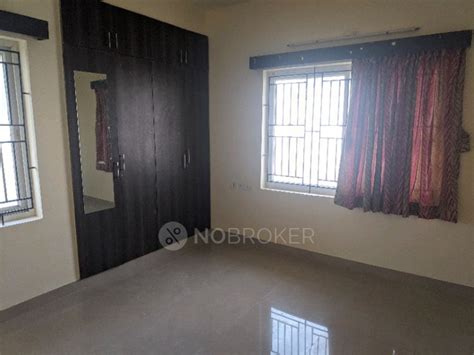 Natwest Aura Urapakkam Rent WITHOUT BROKERAGE Semi Furnished 2 BHK