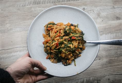 Orzo Met Zwarte Bonen Pepers En Spinazie Gezond Met Lotte