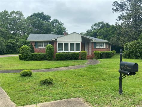 113 Al Jo Curv, Selma, AL 36701 - See Est. Value, Schools & More