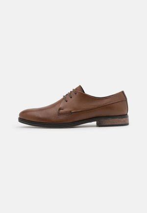 Martinelli BLUCHER DE PIEL DUOMO - Zapatos de vestir - cuir/marrón ...