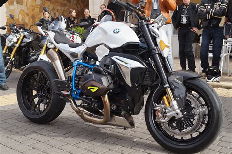 BMW R 1200 R forte en gueule et en caractère Actu Moto