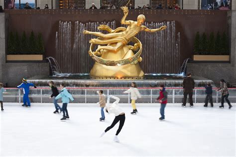 when does rockefeller ice rink close for the season 1