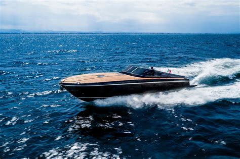 Itama S Express Cruiser Til Salg Yachtworld