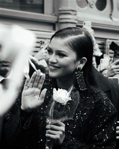 Zendaya Updates On Twitter Zendaya At Valentino’s Ss23 Show In Paris Photographed By Alxm