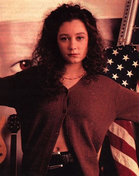 13 Seriously Underrated ‘90s Tv Crushes Sara Gilbert Darlene Conner 90s Tv