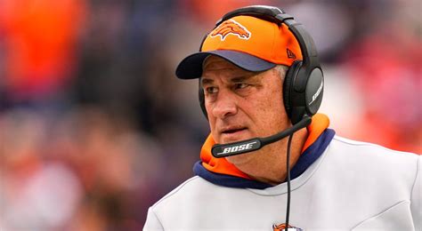 Ap Source Dolphins Hire Vic Fangio As Defensive Coordinator