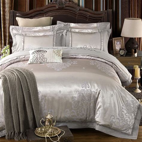 Silver Color Jacquard Bedding Set Cotton Imitate Silk Luxury Bed Set